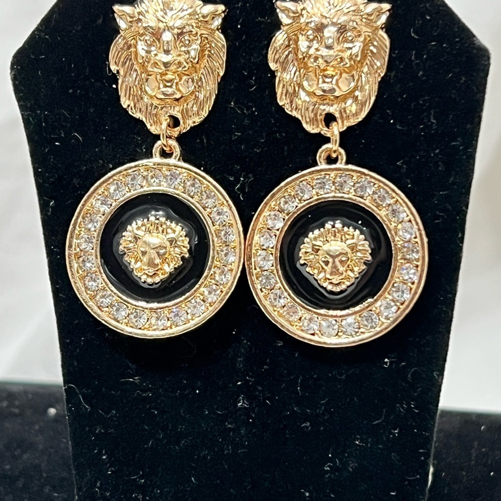 Fashion Jewelry Ladys Earrings Lion Heads Straight Up High Fashion☑️ - Picture 6 of 8
